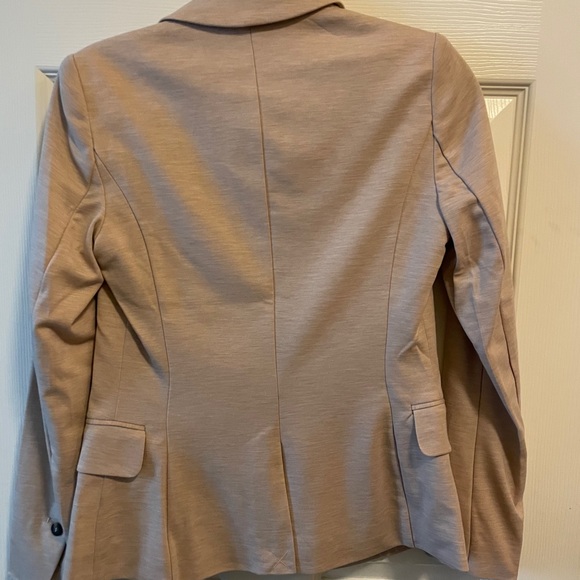 Blazer, new, size 4 - Picture 2 of 2